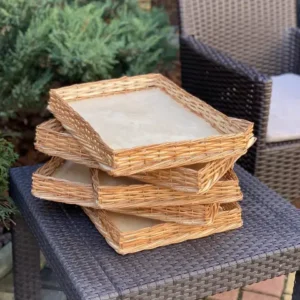 Proutěná prodejní bedýnka 50 × 30 cm – ruční výroba