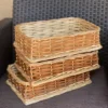 IMG_2881 Proutěná prodejní bedýnka 25 × 25 cm – koš na ovoce a pečivo