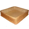 IMG_2904 Proutěná prodejní bedýnka 30 × 30 × 10 cm – koš na ovoce a pečivo